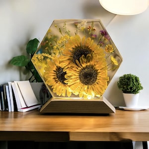 Pressed Sunflower Resin Lamp: Real Flower Night Light, Rustic Home Decor