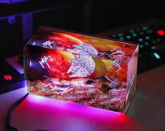Handmade Spaceship Galaxy Resin Lamp, Sci-Fi Diorama Night Light