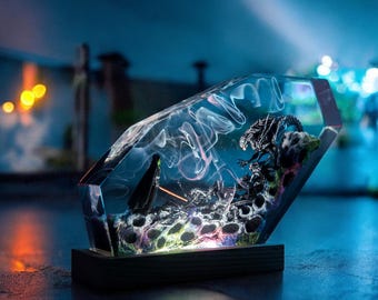 Epic Battle Resin Art Lamp, Handmade Sci-Fi Diorama Light, Gamer & Geek Gift, Birthday Gift