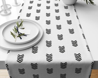 Table Runner Black White Aztec Arrow Tribal Design, Modern Dining Room Accent, Home Decoration, Boho Chic Style