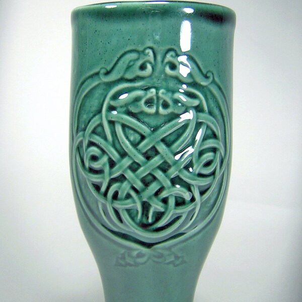 Celtic Dragon Knotwork, Pilsner Beer Mug, Green Gloss Glaze (22oz) Large Dinnerware Tumbler, Handcrafted Stoneware Pottery, Carved Design