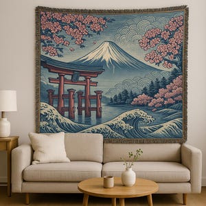 富士山織りブランケット - 鳥居と桜をあしらった和風タペストリーブランケット。柔らかなコットン素材のボヘミアンブランケット。ユニークなインテリアギフト。