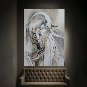 Elegante cuadro de un caballo blanco sobre lienzo, pintura equina abstracta, decoración moderna con arte animal, lienzo en tonos neutros, listo para colgar. imagen 6