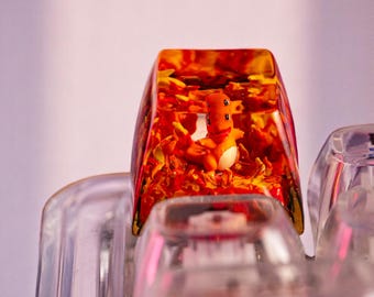 Süße Grass Kreatur Tastenkappe - Handgemachte Harz Artisan Tastenkappe - Benutzerdefinierte SA / R1 Tastenkappe für Mechanische Tastatur - Geschenk für Gamer & Fans, Geschenk für Ihn