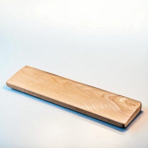 Custom Resin Wrist Rest: Ergonomic Wooden Keyboard Support