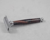 DE Safety Razor with Pinecone & resin handle