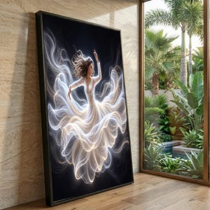 Lienzo de mujer bailando etérea, arte mural de vestido ligero y fluido, lienzo de movimiento elegante, decoración moderna para el hogar, obra de arte de figura grácil