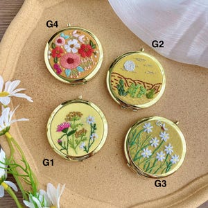 Floral Embroidered Compact Mirror- Makeup Mirror- Pocket Mirror- Boho Gift for Her, Bridesmaid Gift, Wedding Favor, Valentine&#39;s Day Gift
