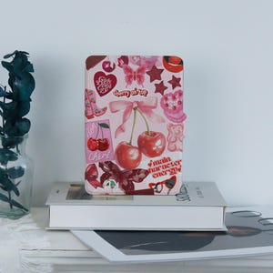 Cerise sur le dessus, Étui pour Kindle Paperwhite avec dragonne pour Kindle 2022/2024, Étui Kindle Paperwhite pour Kindle 2022/2024, 11/12/10e génération, Étui Kindle 6 pouces 6,8 pouces 7 pouces
