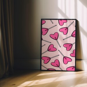 Arte de pared con piruleta de corazón / Póster de caramelo rosa tierno / Decoración de habitación femenina divertida / Impresión estética del día de San Valentín / Ilustración de amor dulce