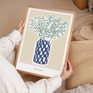 Arte mural botánico con estampado de jarrón azul, estampado de flores, póster con dibujo de líneas verdes, decoración floral abstracta, regalo para el hogar, impresión de arte mural
