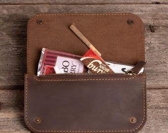 Leder Tabakbeutel - Drehtabaktasche mit Reißverschluss, Filter & Papierhalter, personalisierte Vollleder Reisetasche, Geschenk für Männer