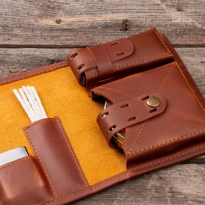 Personalisierte Leder Pfeife Rolle, Braun Pfeifenhalter, Tabakbeutel, Reise Pfeifenhalter, Etui für Pfeifenraucher Set, Jahrestagsgeschenke für Männer Bild 10