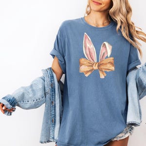 Coquette Bow Bunny Ears Shirt, Cute Easter Bunny Shirt, Aesthetic Rabbit Tee, Happy Easter Gift, Soft Girl Spring Outfit,Easter Women&#39;s