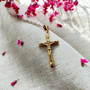 18k Gold Cross Necklace, Gold cross necklace women, mens gold cross necklace, gold cross necklace men,Dainty gold cross necklace,Gold filled
