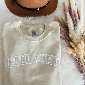 Cool Aunt Sweatshirt, Cool Aunt Sweatshirt, Cool Aunts Club Promoted To Aunt Cool Aunt Shirt, Aunt TShirt, Future Aunt Gifts Cool