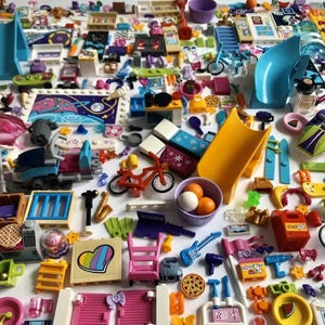 LEGO Friends Girl Accessory Assortment of 25 pieces