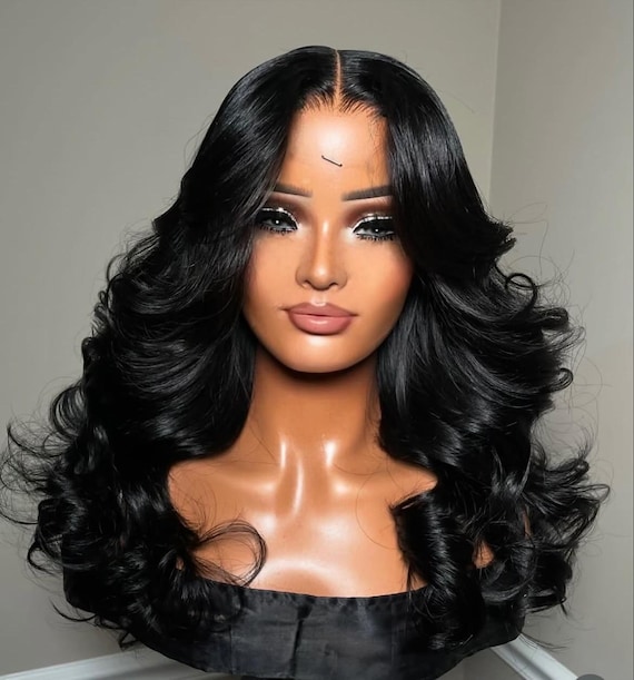 Brazilian Body Wave Human Hair Wig: 13x6 HD Lace Front Wig  display picture 3