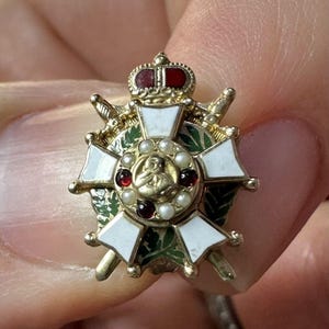 10k Balfour Pin - Etsy