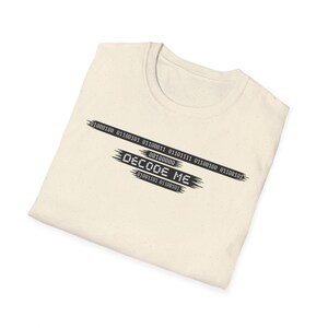 Camiseta "Decodifícame el código binario", humor tecnológico para programadores, regalo para desarrolladores geek imagen 4