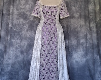 Brautkleid Mittelalterkleid Hochzeitskleid Handfastenkleid Maßgeschneiderte Mittelalterliche Robe Elfique Renaissancekleid Ava