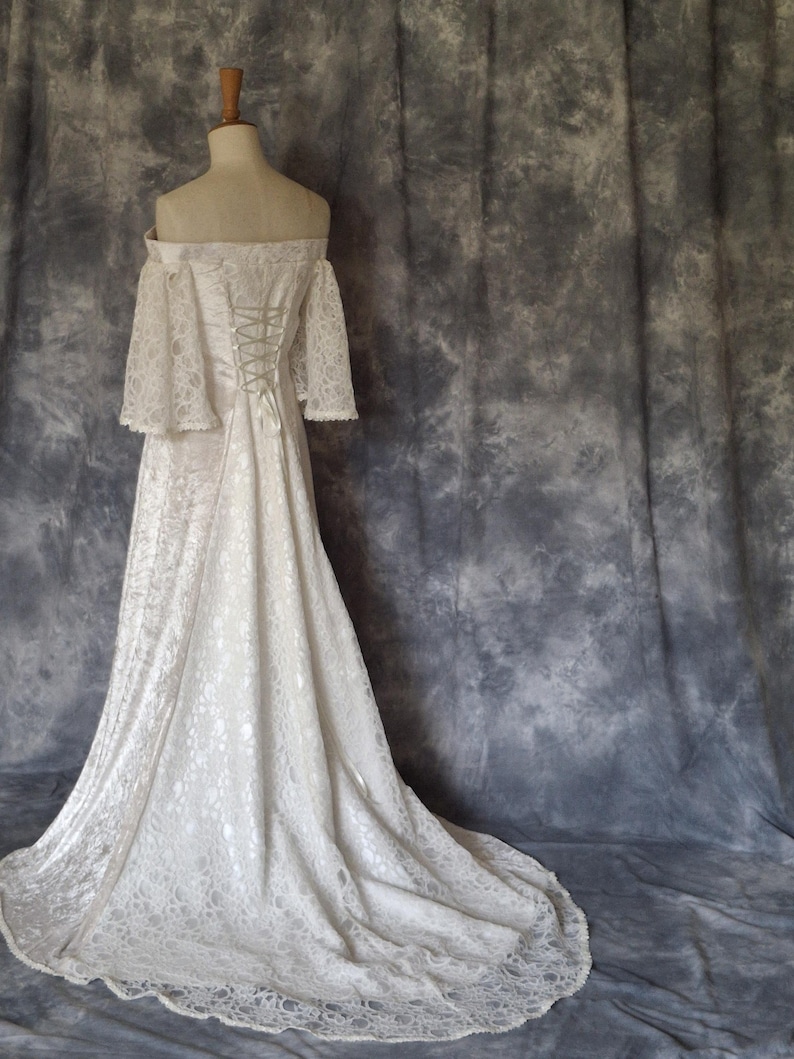 Robe Medievale off the Shoulder Medieval Dress Elvish Wedding Gown Hand ...