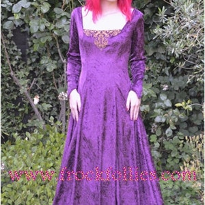 Gilda, A Renaissance, Pagan, Medieval, Pre-Raphaelite, Medieval wedding gown, suitable for hand fasting ceremonies, and LARP events. image 1