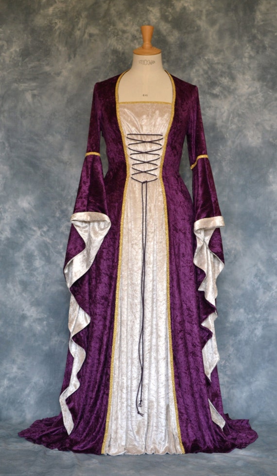 Rowena a Medieval Pagan Elvish Custom Made Hand Fasting Wedding Dress Rowena a Medieval Pagan Elvish Custom Made Hand Fasting Wedding Dress