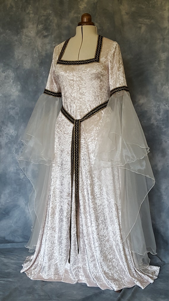 Silver medieval dress clearance