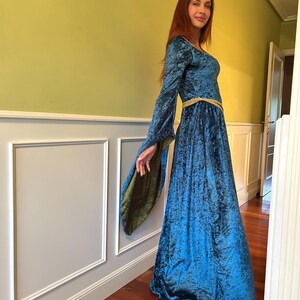 Ellen ein Elegantes Mittelalterliches Kleid im Präraffaeliten Stil Bild 3