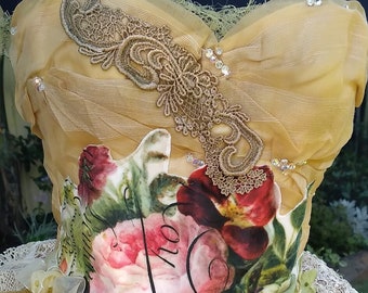 Vestido de baile de cuento de hadas vestido de novia gótico gótico boho boho Shabby Chic viejo mundo hecho a mano pequeño