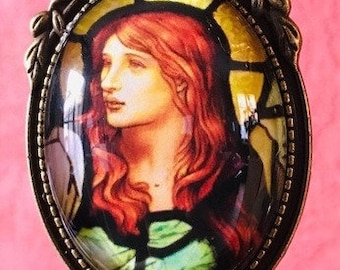 Handgemachter Pre-Raphaelite Style Anhänger mit Kette gothic gypsy boho boho stitchy