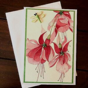 Carta dipinta a mano con acquerello. Carta floreale. Biglietto di auguri rosso fucsia. Carta unica e personalizzata. Carta fatta a mano