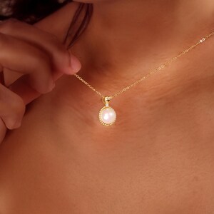 Minimalist Freshwater Pearl Necklace, Sterling Silver Bridal necklaces, Gold Bridal necklac Wedding Bridesmaid Gift simple necklace Birthday