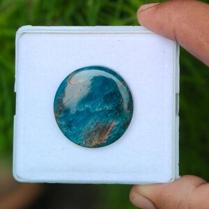 Prime Round Apatite • Platt baksida 30 mm Rund Ocean Teal Kristall | KJ-2719