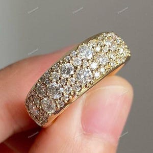 Anillo de boda de diamantes y moissanita de talla redonda, anillo con racimo de micro pavé, anillo de plata esterlina tipo cigarro, anillo de compromiso apilable tipo cóctel con diamantes dispersos