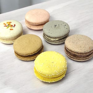 Assorted Vegan Macarons - 6 Natural Flavors