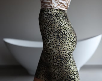 Vintage green black animal print wool knit fitted high waist mini midi skirt XS