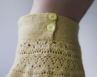 Vintage yellow sheer crochet flared A-line mini skirt S