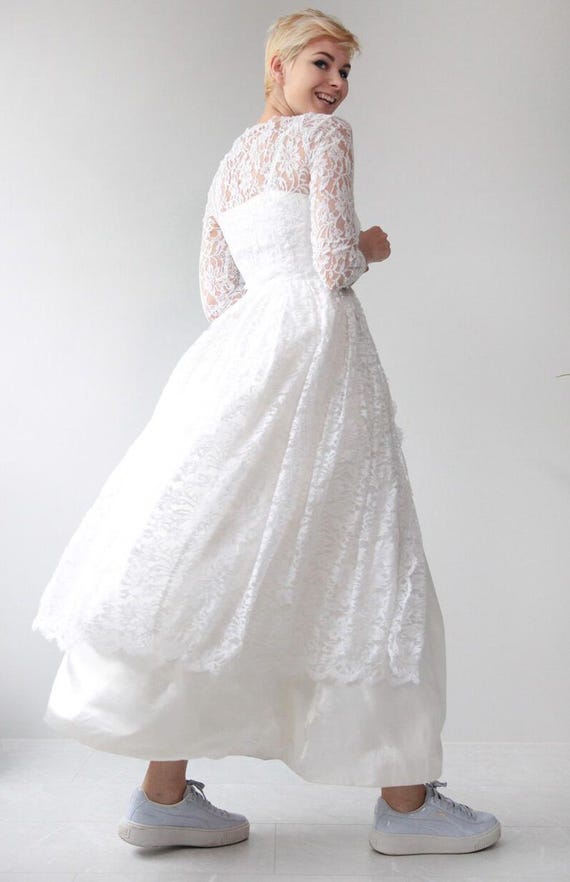 modest petite formal dresses Dress Petites White Sleeve Wedding Long Sleeve Wedding Dresses Floor Length Dress,Modest vintage store