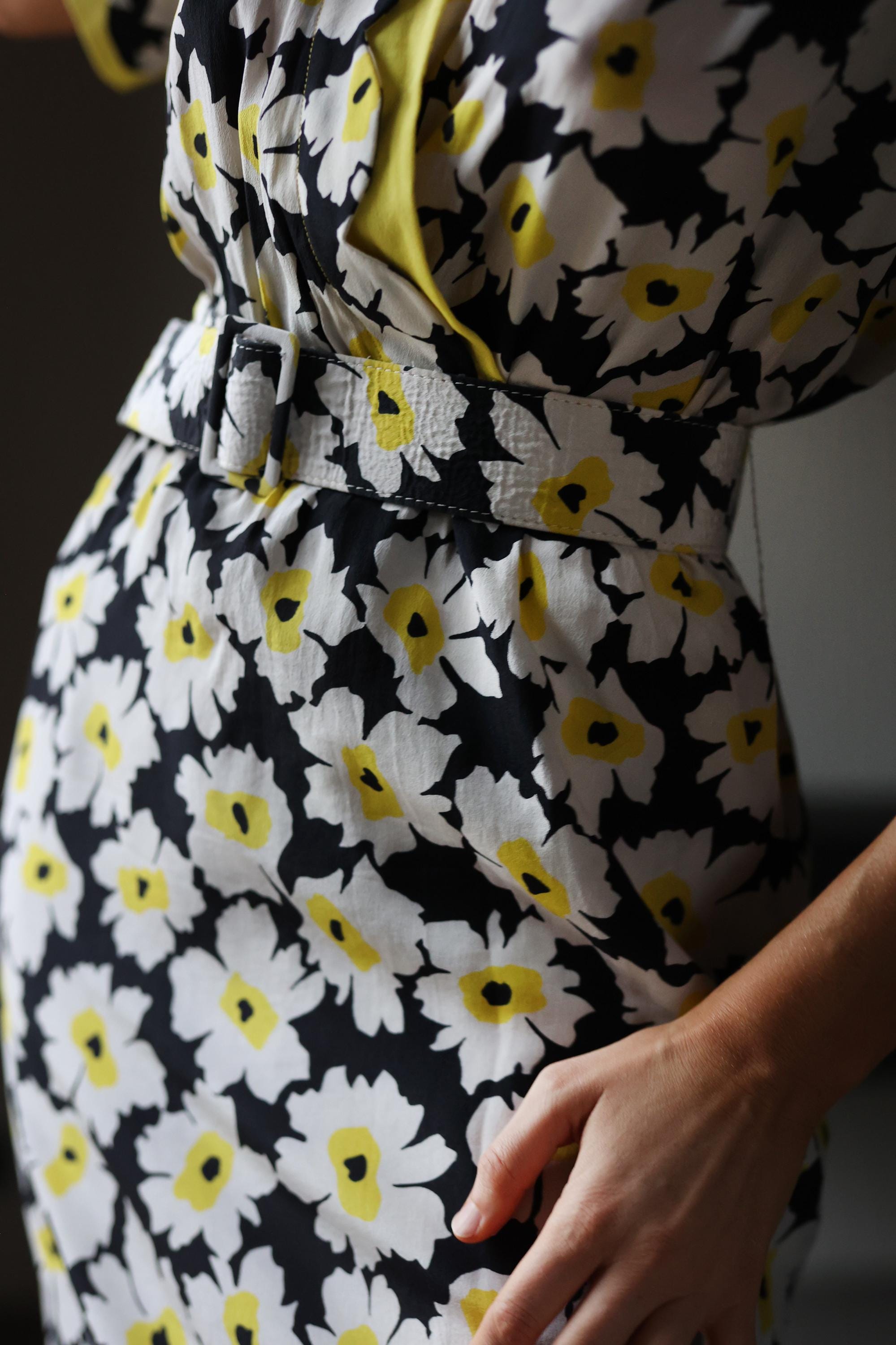 Italian Vintage Black yellow floral print silk belted midi dress