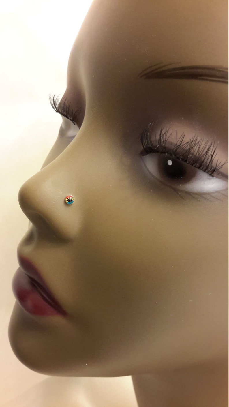 1 PATTERNED nose stud image 3