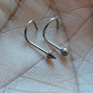 1 - Silver Tone Surgical Grade Stainless Steel Nose Screw - Ball or Arrow Tip