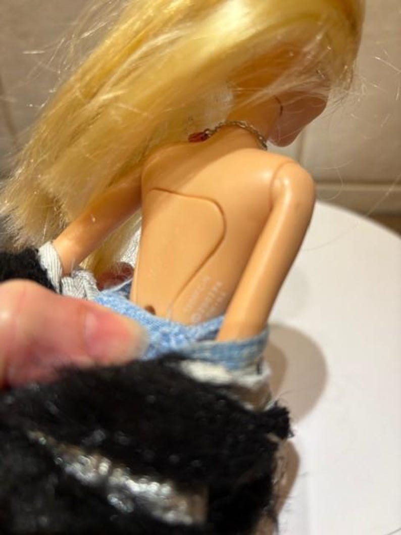 La poupée Barbie MILEY CYRUS Hannah Montana chante en se balançant autour de l'arbre de Noël 2007 image 7