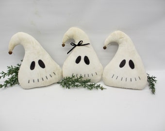 Primitive Ghost halloween decor | Creepy bowl filler decoration | Fall wreath embellishment