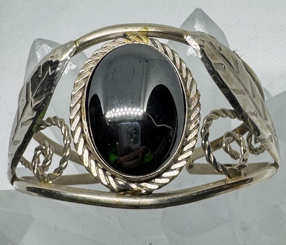 Brazalete rígido vintage de plata y nix