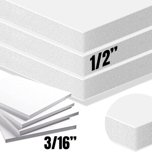 K&ouml;nnte beinhalten: Wei&szlig;e Schaumstoffplatten in zwei St&auml;rken: 1/2 Zoll und 3/16 Zoll. Die Schaumstoffplatte ist glatt und wei&szlig;.