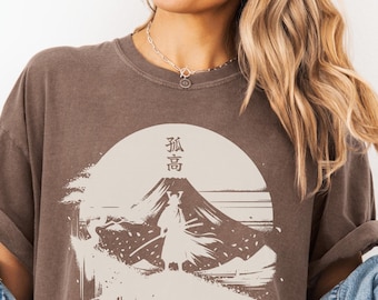 Mt Fuji Japanese Warrior T-Shirt, Samurai Shirt Comfort Colors, Bushido Graphic Tee, Japan Aesthetic Shirt, Zen Katana Art, Japan Travel Tee
