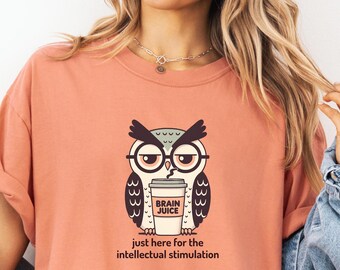 Camiseta inteligente de búho, divertida camiseta de la generación Z, camiseta nerd con colores cómodos, regalo divertido para amantes de los libros, meme de búho desquiciado con humor introvertido.