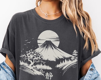 Japanese Aesthetic Mt. Fuji Shirt, Comfort Colors Seijaku Kanji Tee, Zen Mountain Graphic T-Shirt, Japan Landscape Shirt, Japan Culture Gift